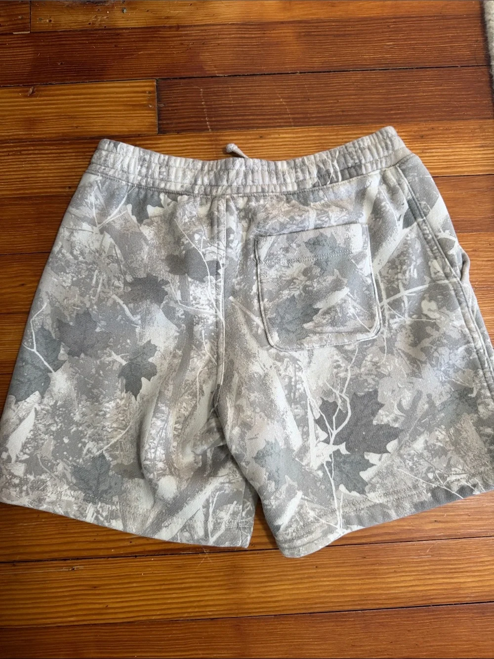 Abercrombie & Fitch logo soft